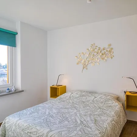 D13-2 Cabopino *
